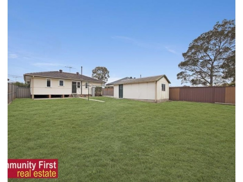 30 Eureka Crescent, Sadleir NSW 2168