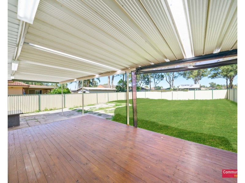 12 Dundee Street, Ashcroft NSW 2168