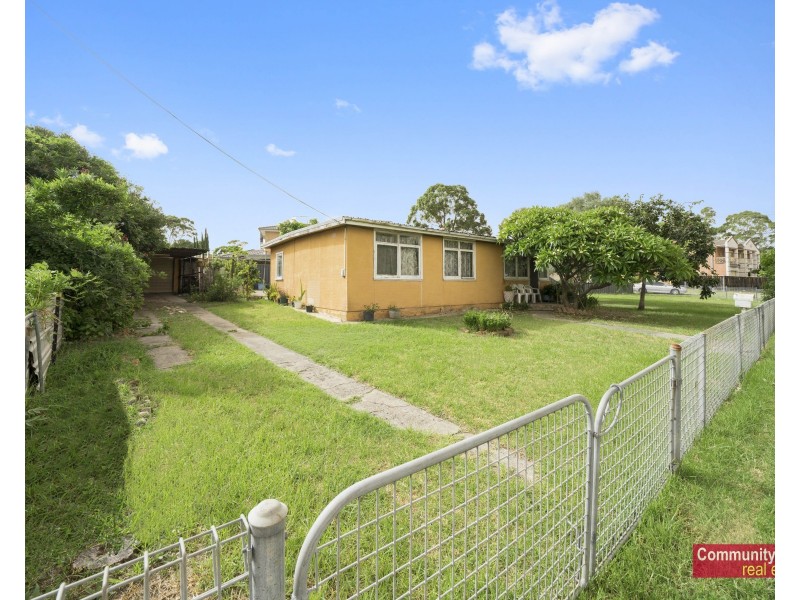 2 Dunmore Crescent, Casula NSW 2170