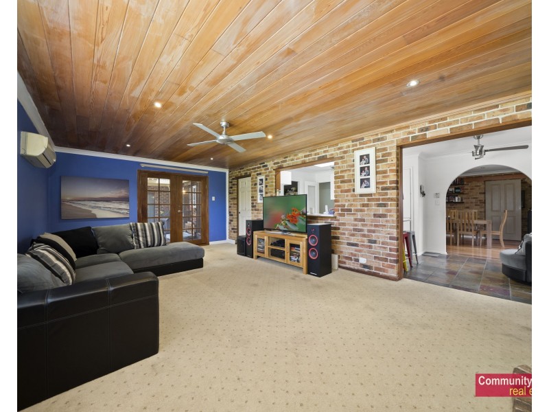 10 Yule Place, Glenfield NSW 2167