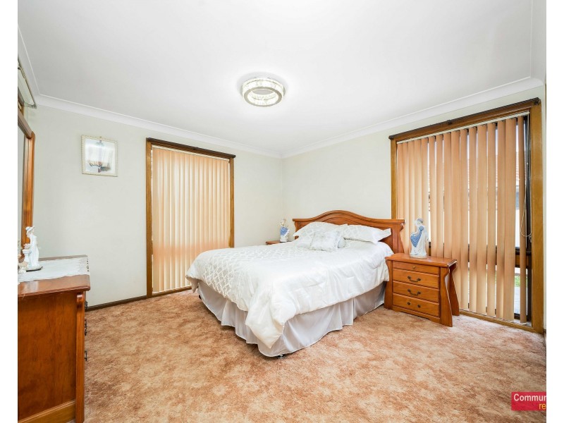 6 Hillview Parade, Lurnea NSW 2170