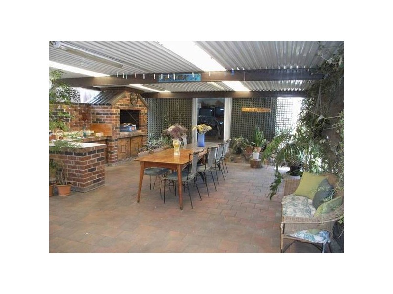 Greenfield Park NSW 2176