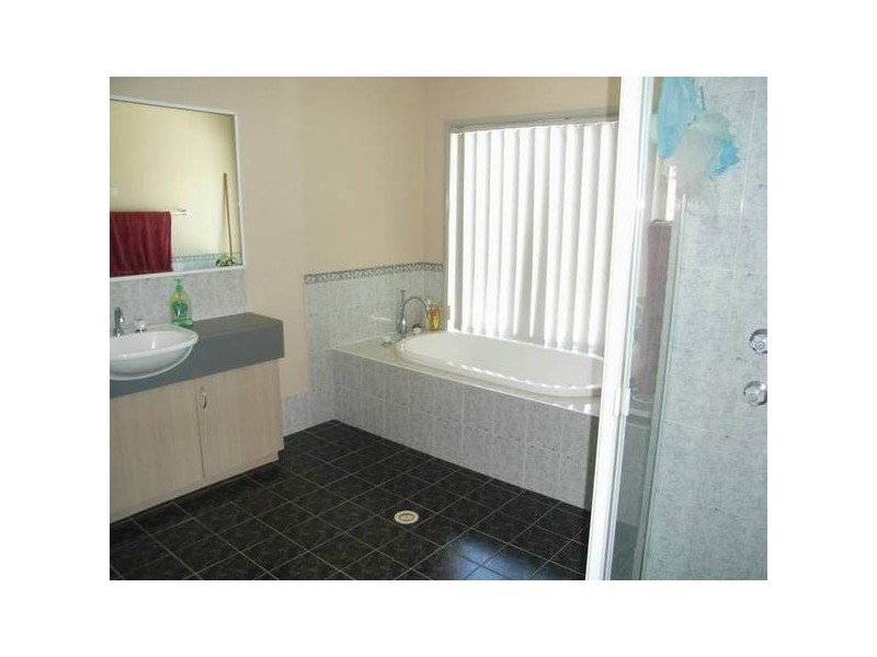 West Hoxton NSW 2171