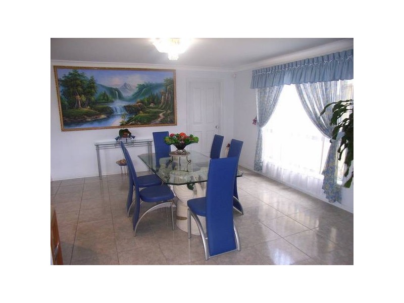 West Hoxton NSW 2171