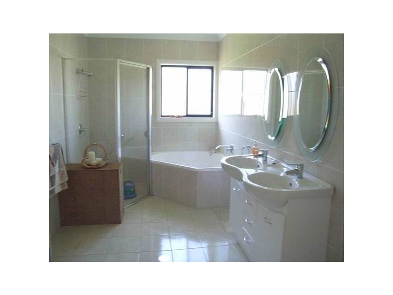 West Hoxton NSW 2171
