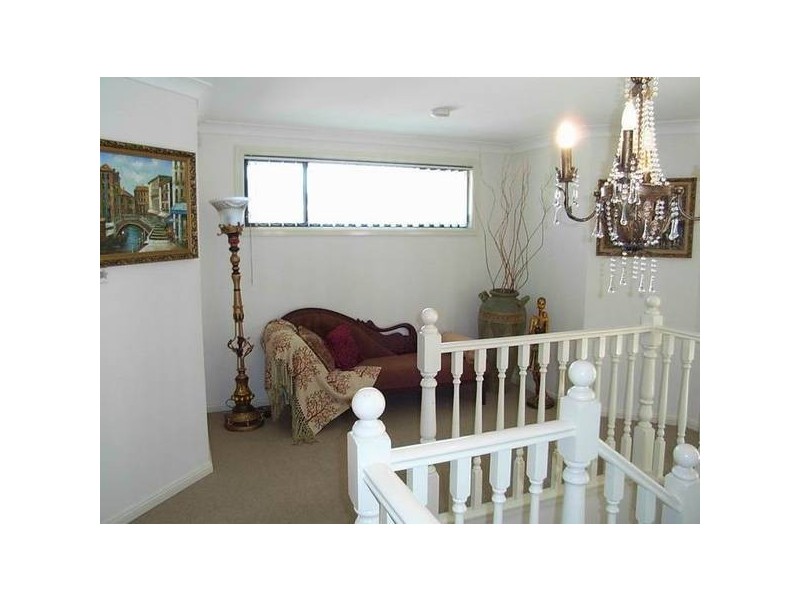 West Hoxton NSW 2171