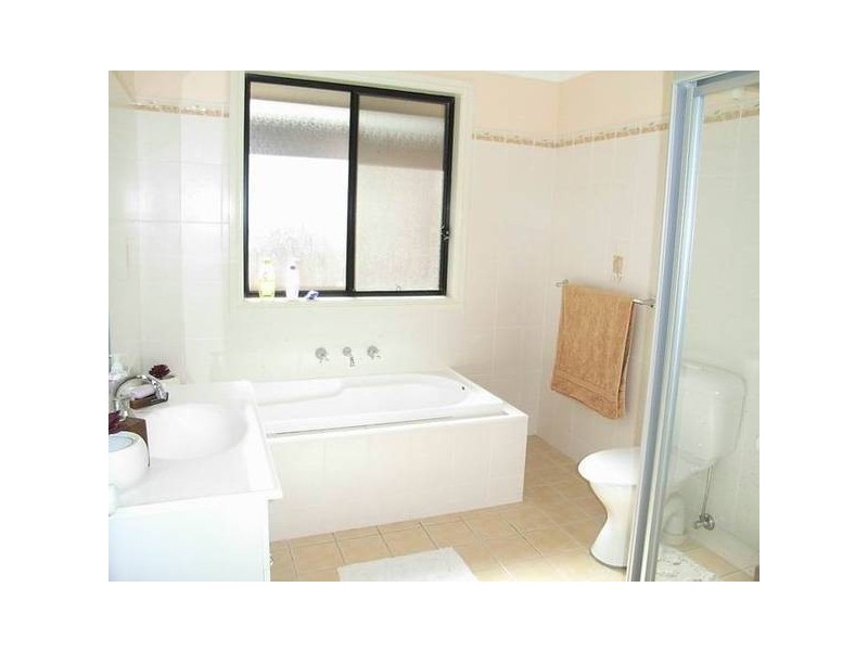 West Hoxton NSW 2171