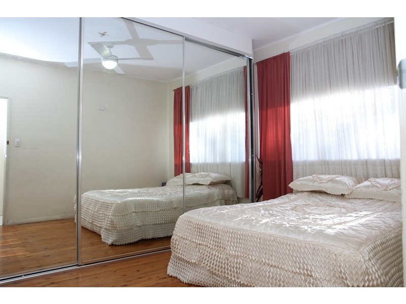 21 Weir Crescent, Lurnea NSW 2170