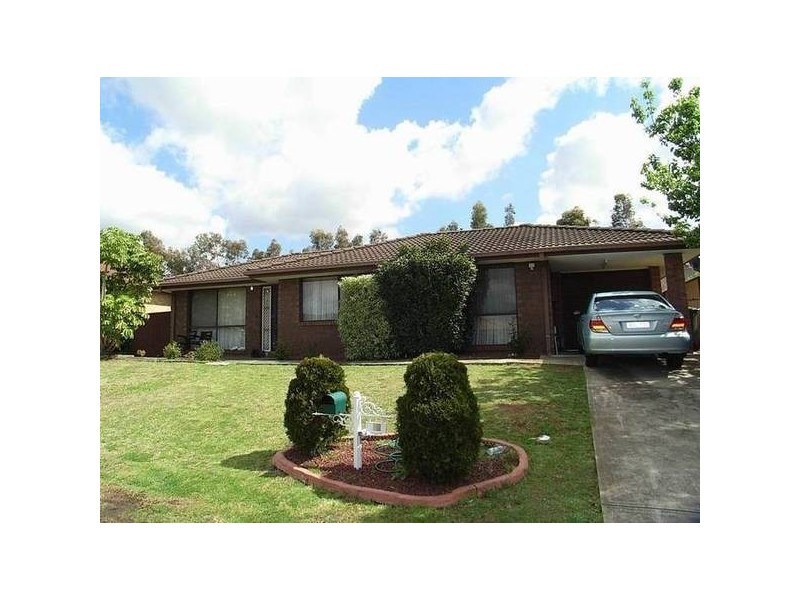 Edensor Park NSW 2176