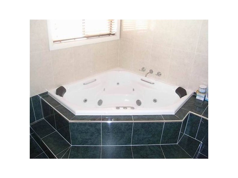 West Hoxton NSW 2171