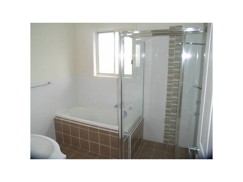 2/170 Glenfield Road, Casula NSW 2170