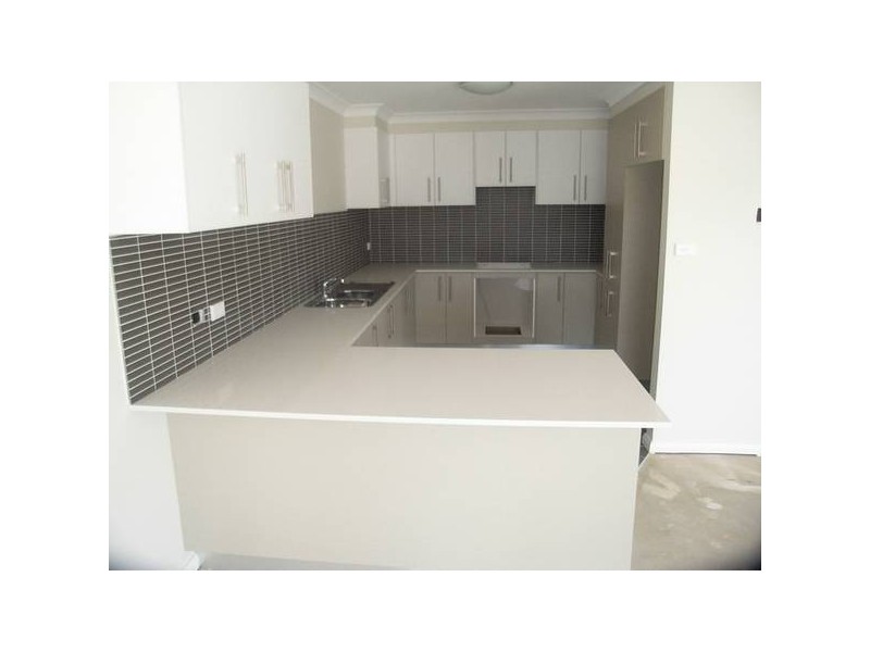 3/170 Glenfield Road, Casula NSW 2170