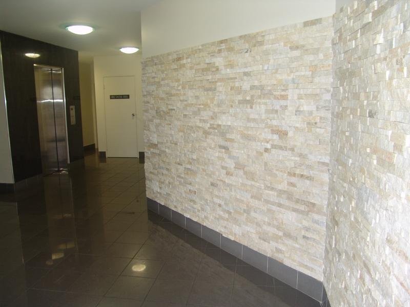 4/29 Crombie Avenue, Bundall QLD 4217