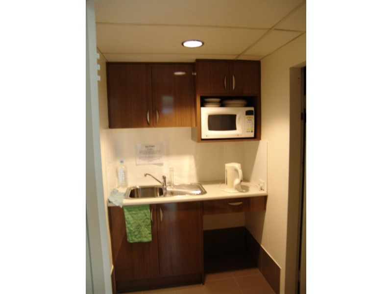 4/29 Crombie Avenue, Bundall QLD 4217