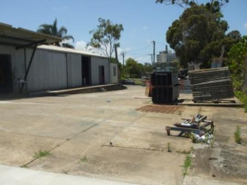 12 CASE STREET, Southport QLD 4215