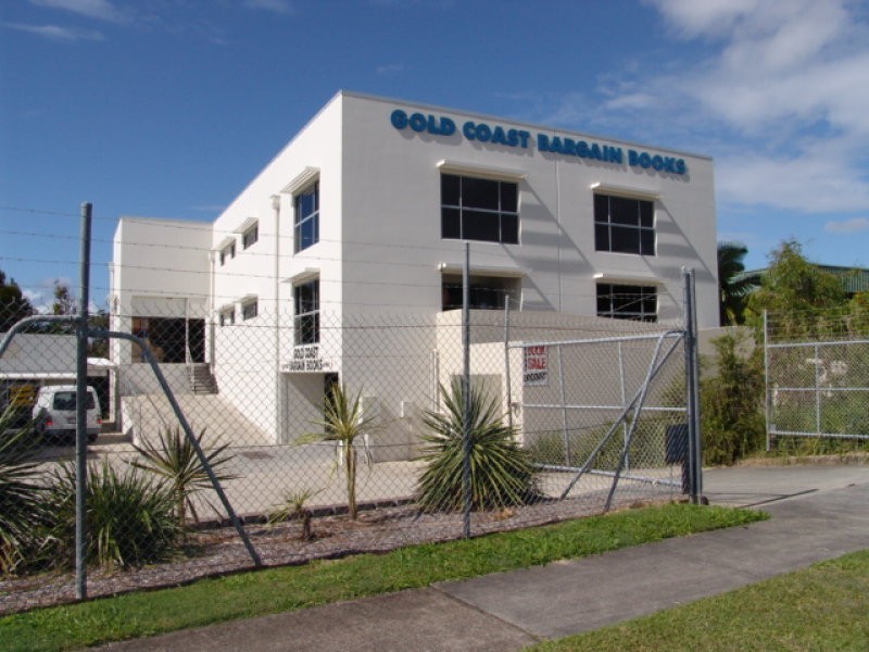 127-129 OLYMPIC CRT, Southport QLD 4215