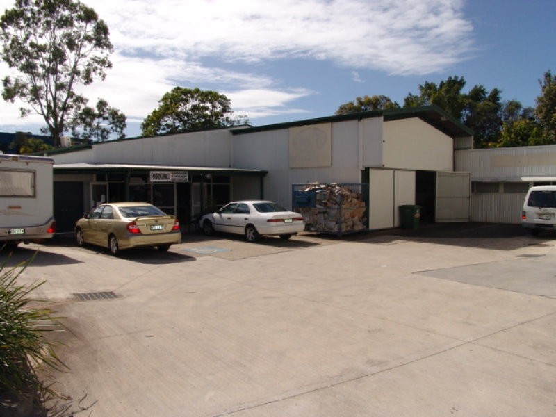 127-129 OLYMPIC CRT, Southport QLD 4215