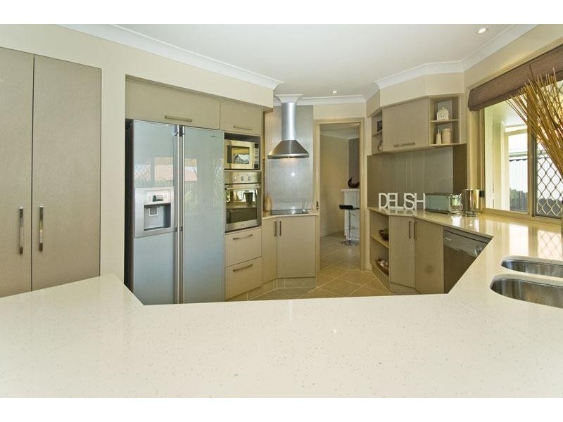 12 Wedgebill Parade, Burleigh Waters QLD 4220