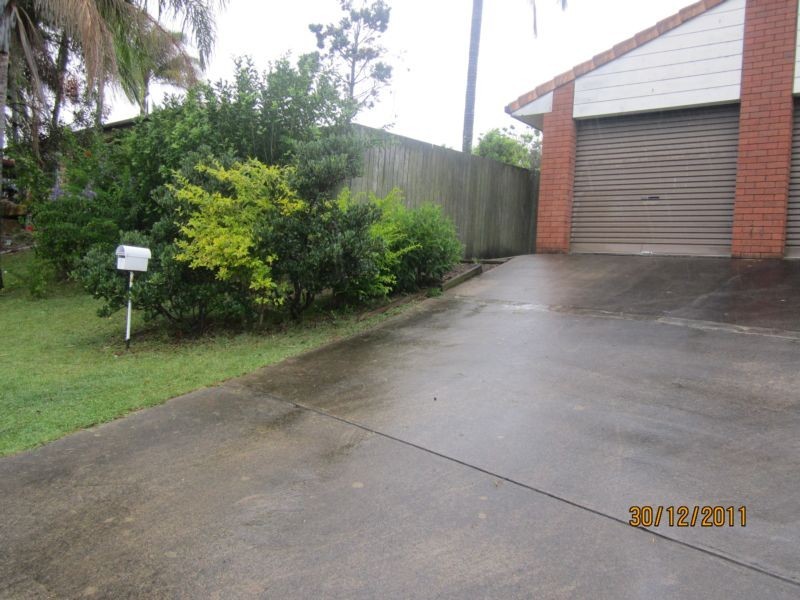 2/15 Callistemon Court, Arundel QLD 4214