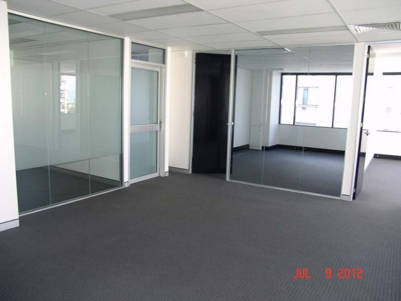 16 Queensland Avenue, Broadbeach QLD 4218