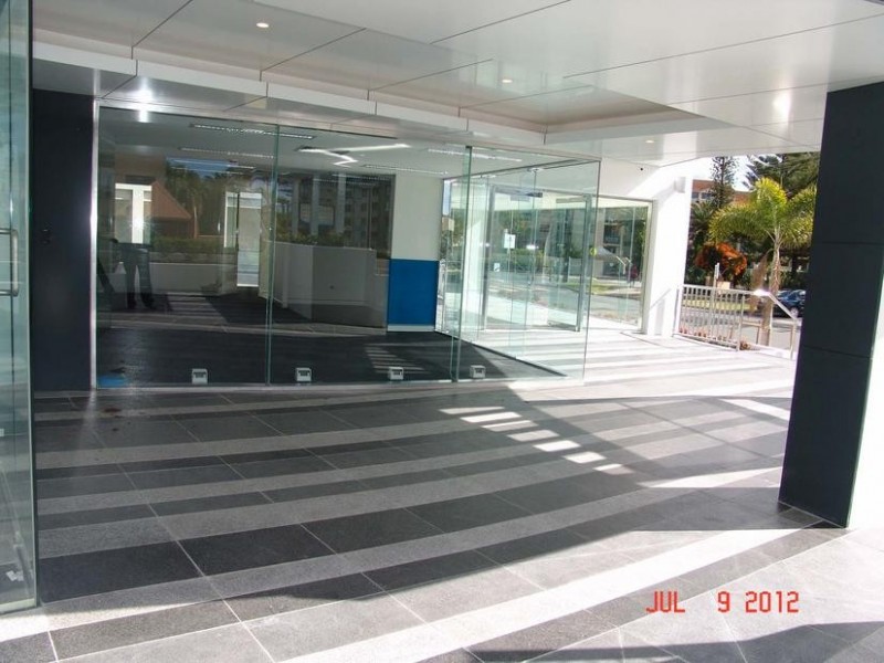 16 Queensland Avenue, Broadbeach QLD 4218