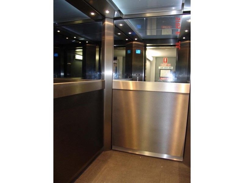 16 Queensland Avenue, Broadbeach QLD 4218