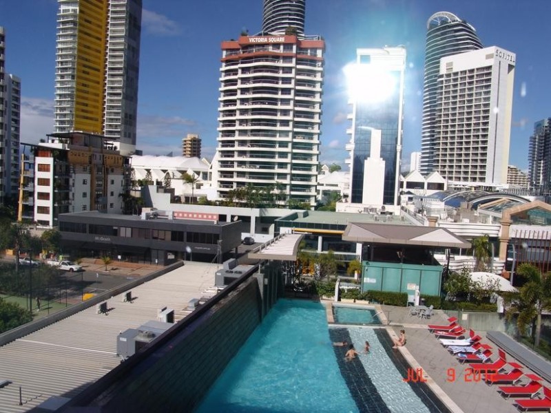 16 Queensland Avenue, Broadbeach QLD 4218