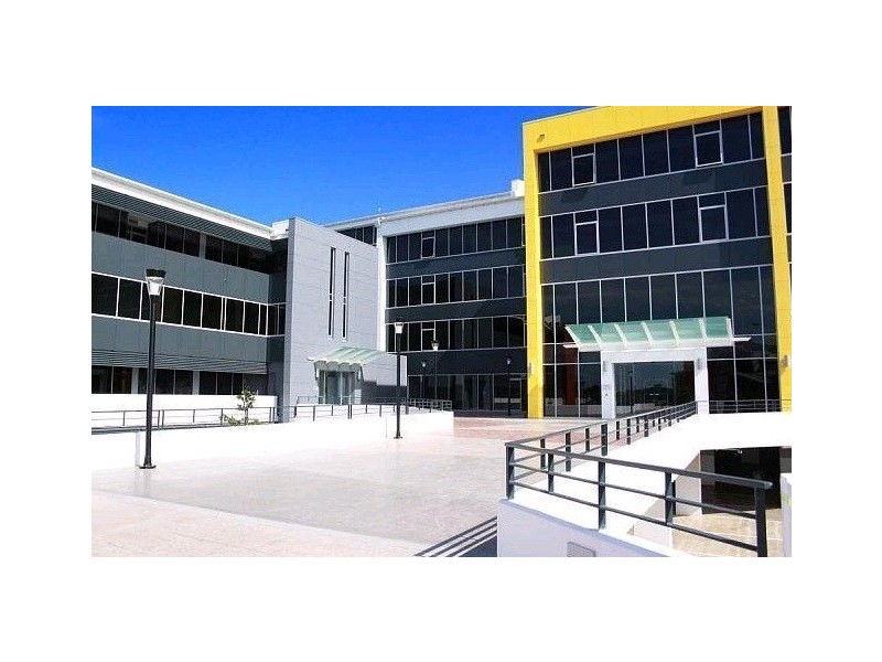 Cnr Bermuda St and Lake Orr Dr, Varsity Lakes QLD 4227