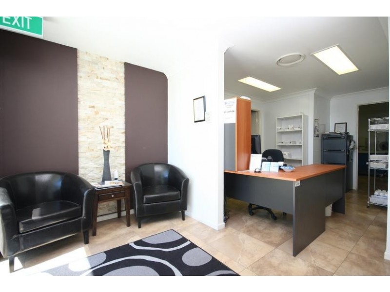 24 Fremantle Street, Burleigh Heads QLD 4220