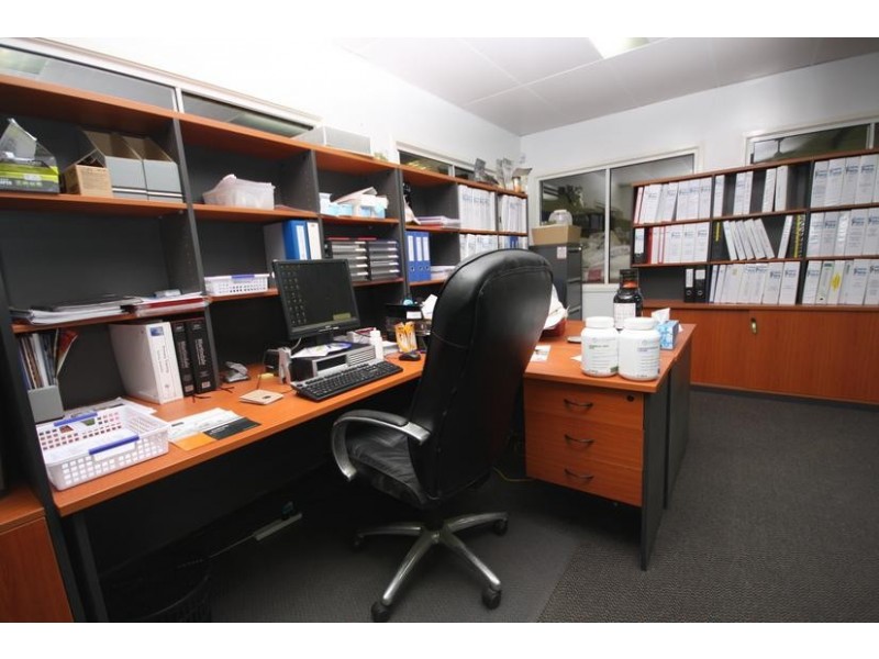 24 Fremantle Street, Burleigh Heads QLD 4220