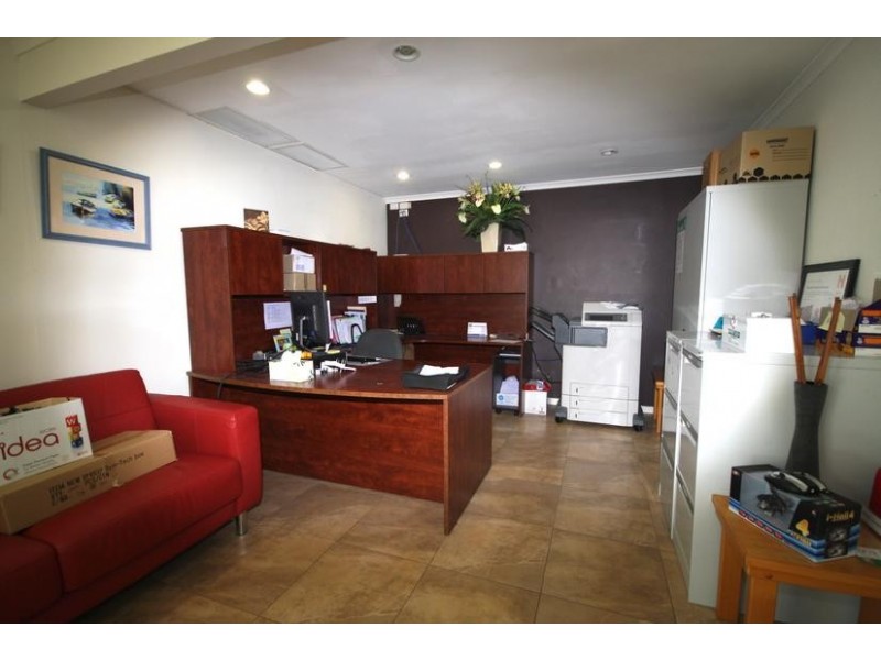 24 Fremantle Street, Burleigh Heads QLD 4220