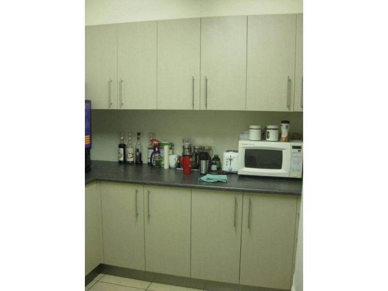 26 Commercial Drive, Ashmore QLD 4214