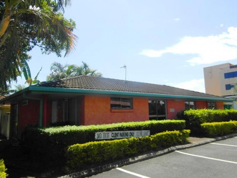 35 Crombie Avenue, Bundall QLD 4217