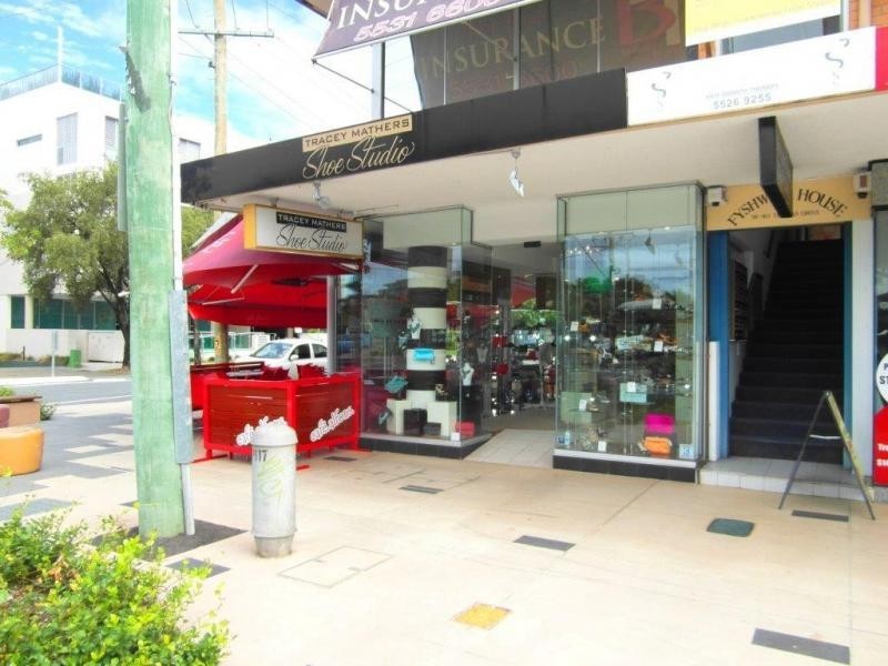 38 Thomas Drive, Chevron Island QLD 4217