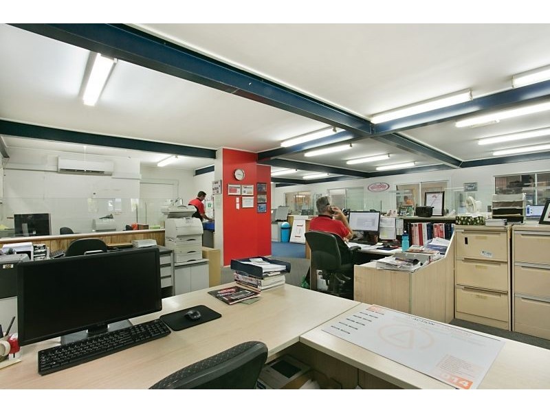 6-10 Traders Way, Currumbin QLD 4223