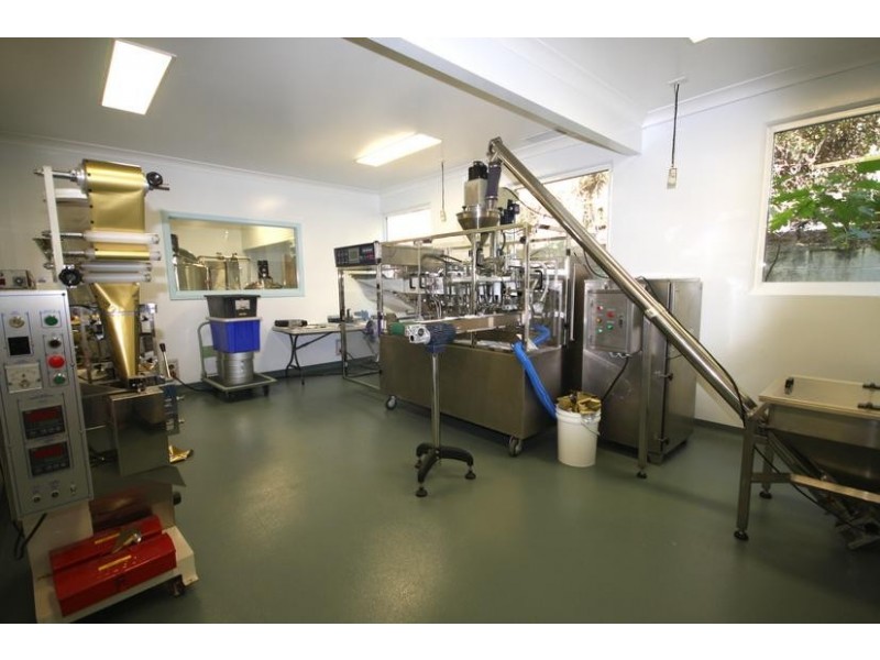 2/24 Fremantle Street, Burleigh Heads QLD 4220