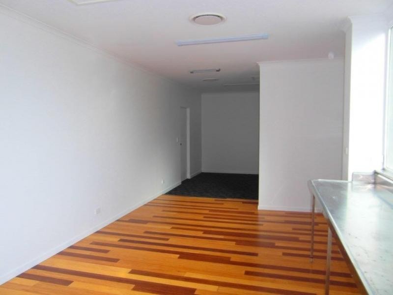 2 Riverview Parade, Budds Beach, Surfers Paradise QLD 4217
