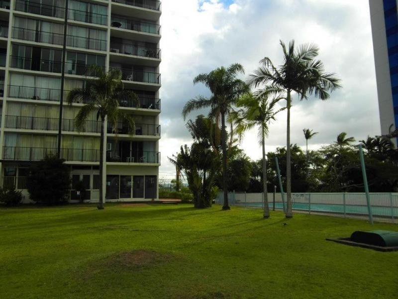 2 Riverview Parade, Budds Beach, Surfers Paradise QLD 4217