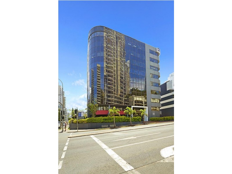 33 Elkhorn Avenue, Surfers Paradise QLD 4217