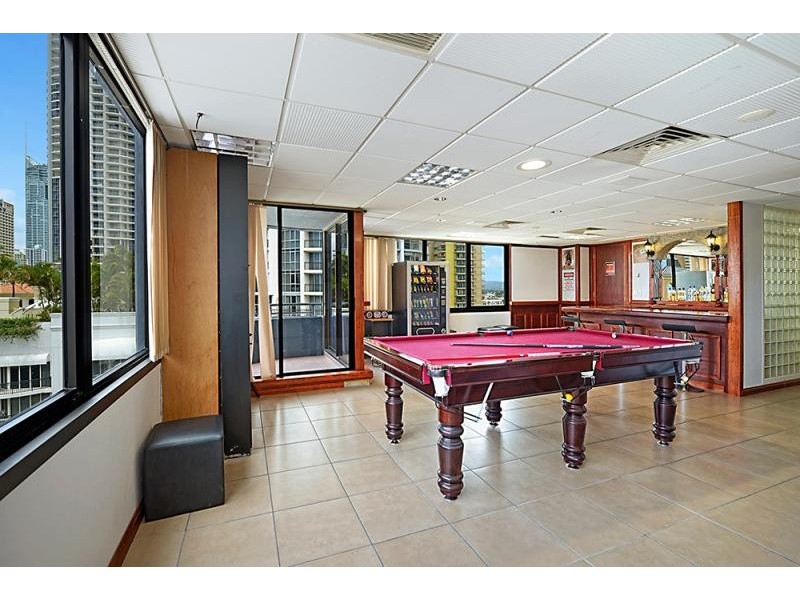 33 Elkhorn Avenue, Surfers Paradise QLD 4217