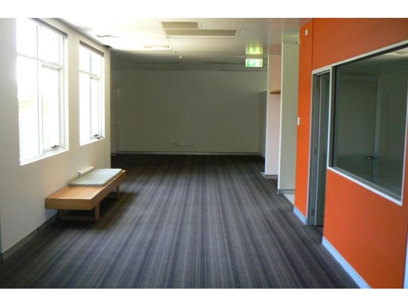 10/43 Tallebudgera Creek Road, Burleigh Heads QLD 4220