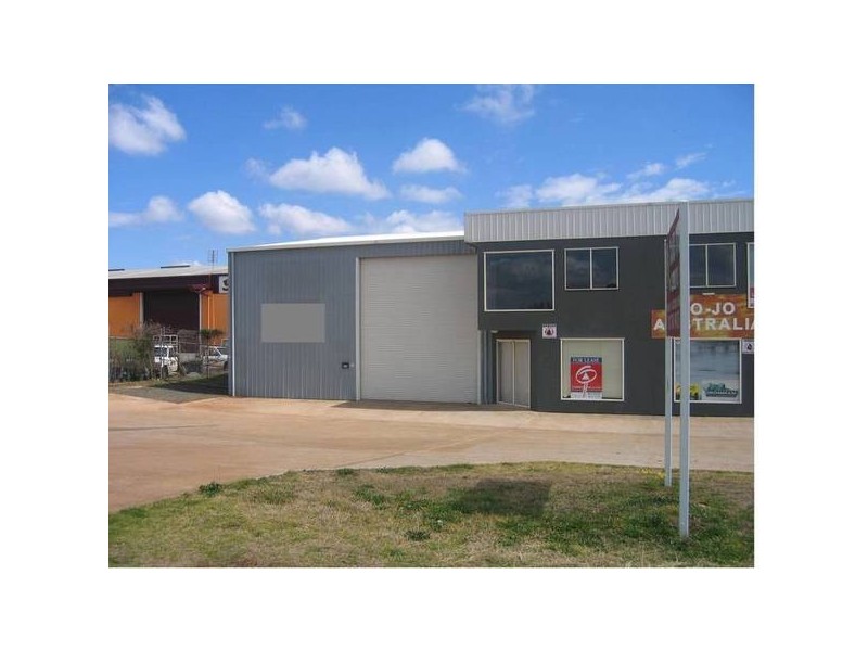 111 McDougall Street, Toowoomba QLD 4350