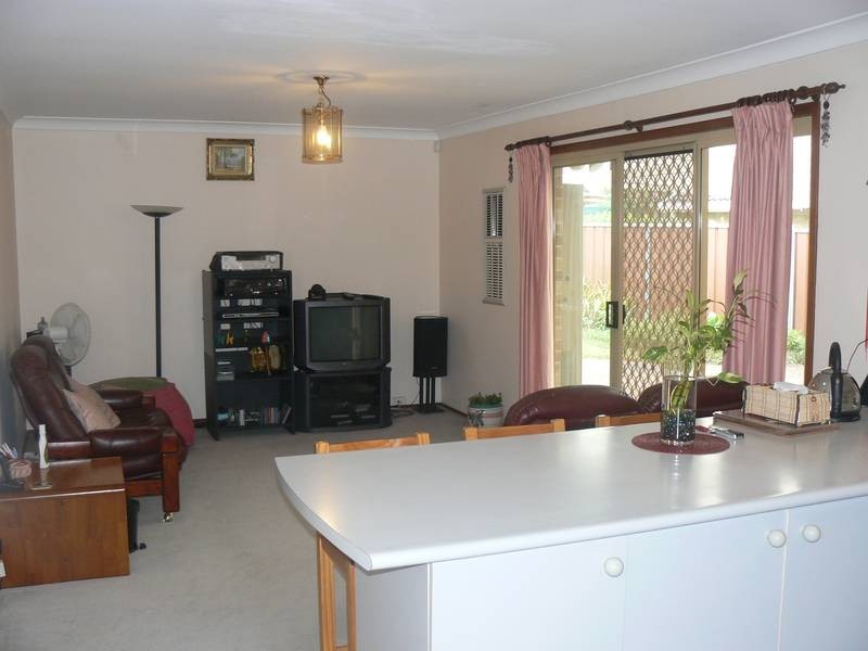 216 Swallow Drive, Erskine Park NSW 2759