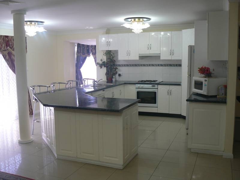 2 Nina Place, Oakhurst NSW 2761