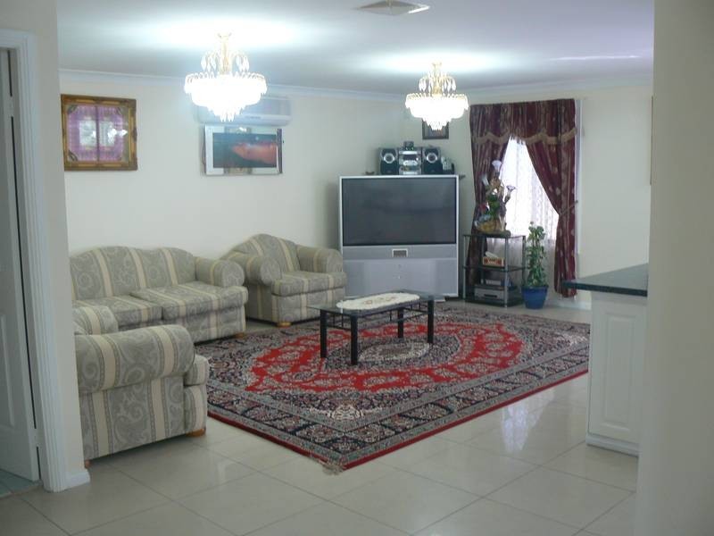 2 Nina Place, Oakhurst NSW 2761