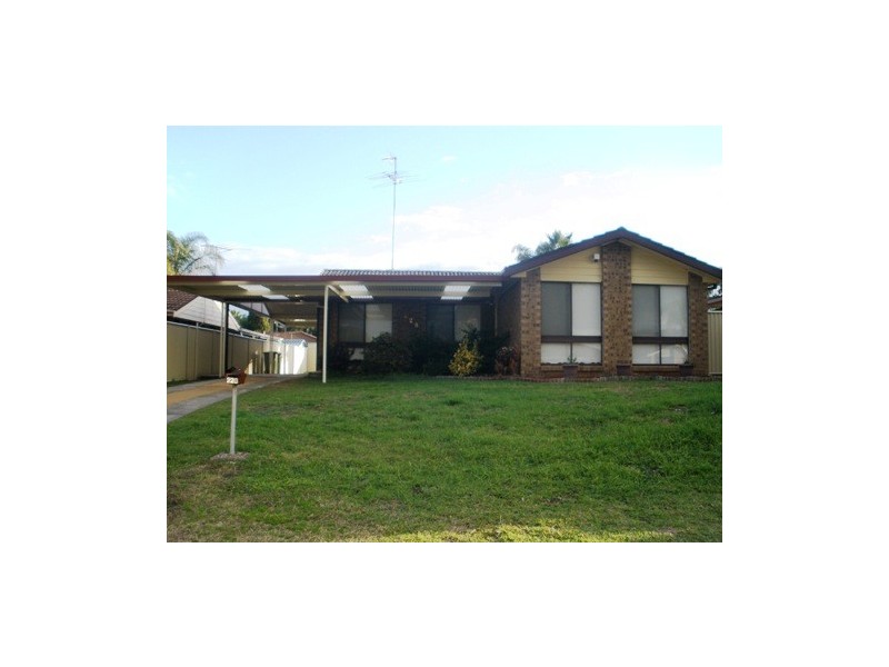 228 Swallow Drive, Erskine Park NSW 2759