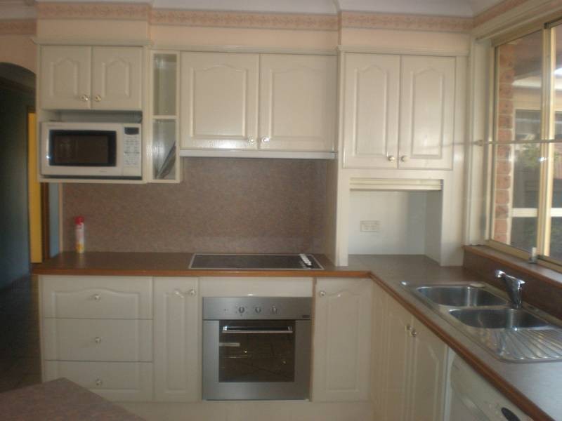 6 Shrike Glen, Erskine Park NSW 2759