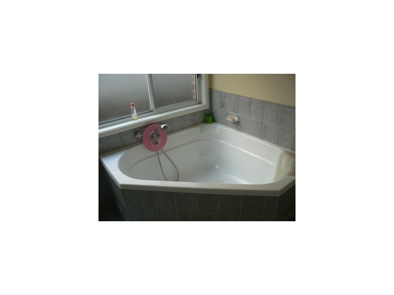 152 Swallow Drive, Erskine Park NSW 2759