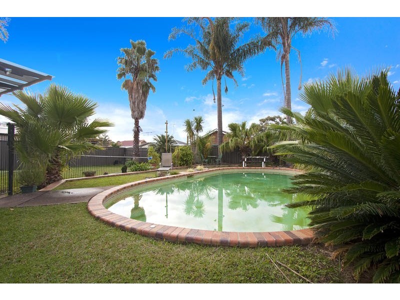 19 Hunter St, St Clair NSW 2759