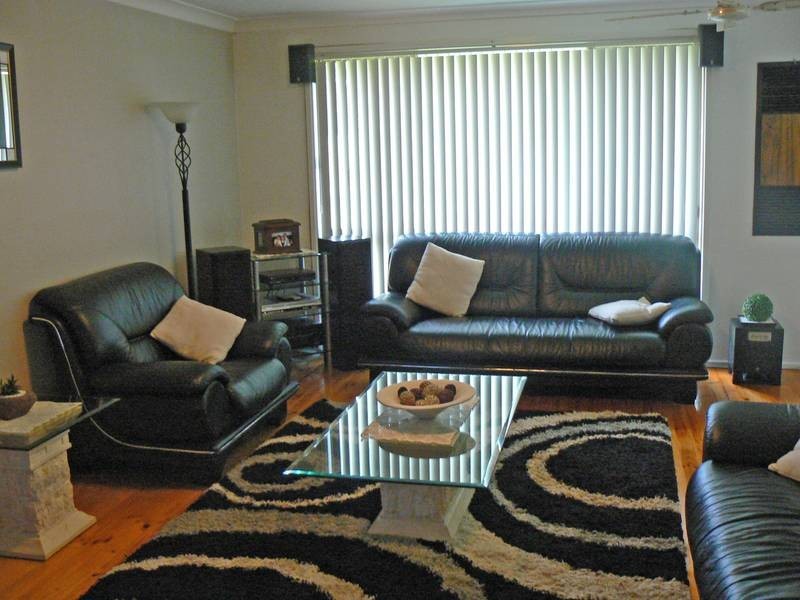 19 Hunter St, St Clair NSW 2759